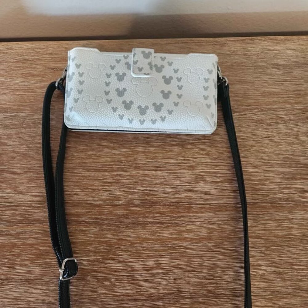 Disney Parks White and Grey crossbody bag/wallet with Mickey Mouse hearts